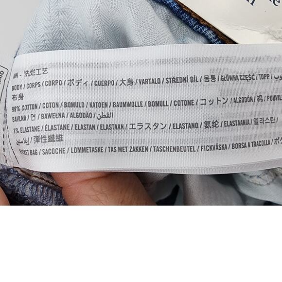 New NWT Abercrombie & Fitch 90's Straight Ultra High Rise Size 34 Long - Picture 11 of 11